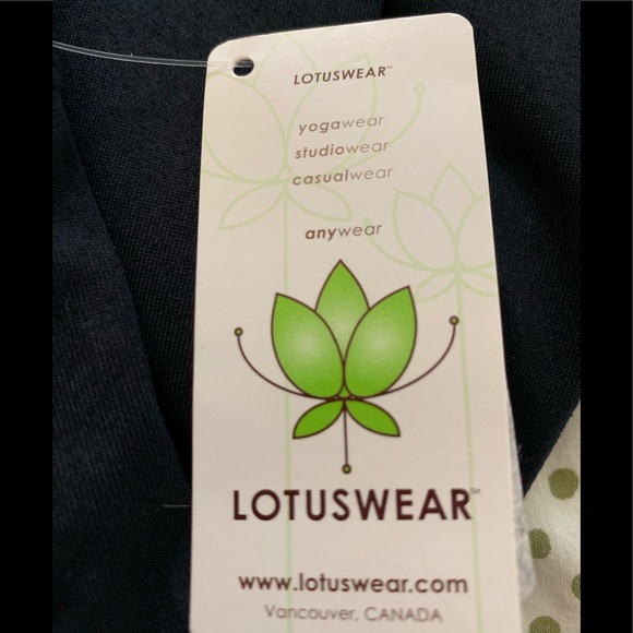 Brand new Lotus Wear caprIs size 2 - Picture 4 of 5